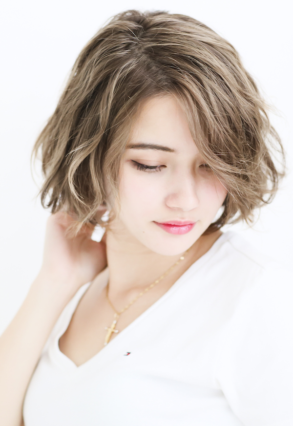 人気 オススメのミディアムヘアスタイル ミディアムボブ 原宿 表参道 美容室 ヘアサロン Sherry 原宿美容室