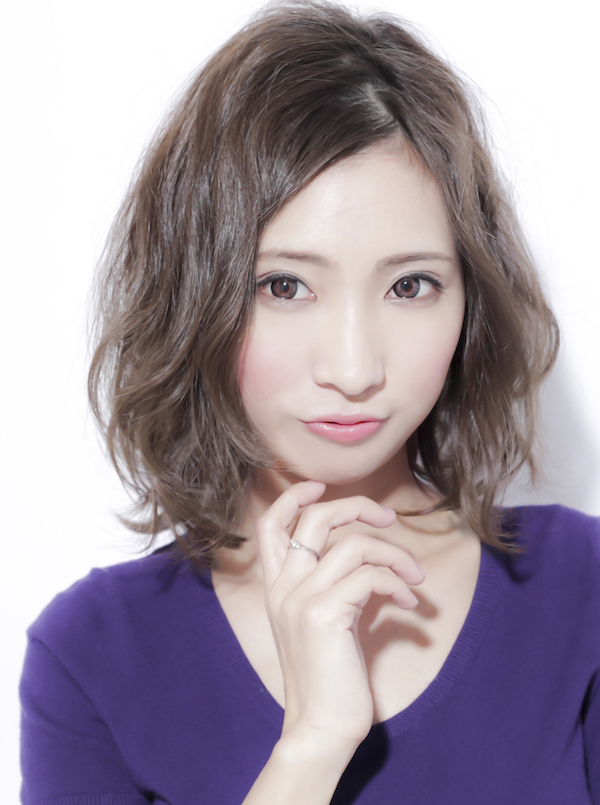 人気 オススメのミディアムヘアスタイル ミディアムボブ 原宿 表参道 美容室 ヘアサロン Sherry 原宿美容室